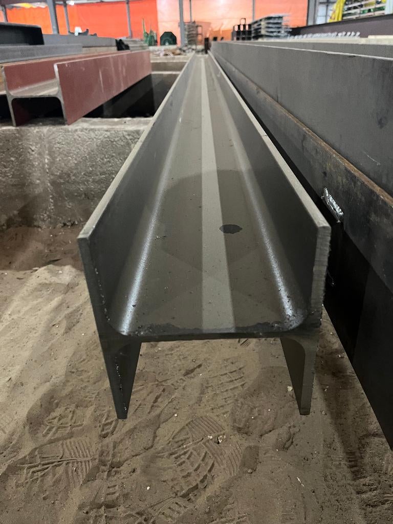 Stalen balken HEA 220 L3720  /  HEB 500 L4250, Ophalen, Nieuw, IJzer
