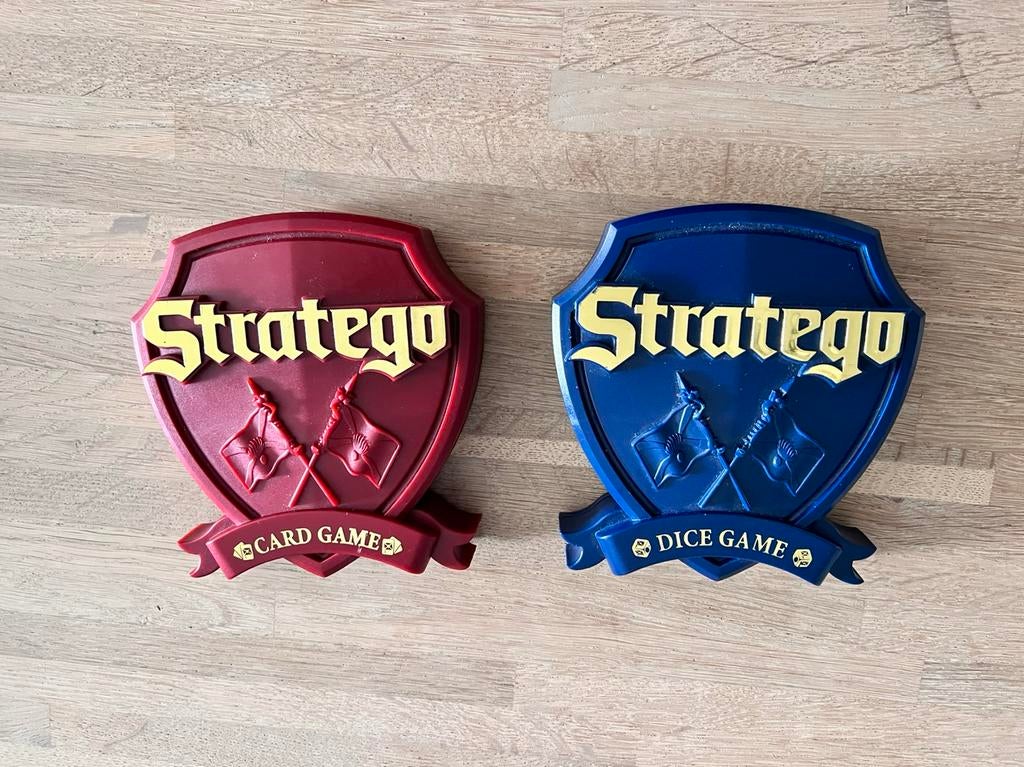 Stratego Kaartspel + dobbelspel collectors items - Compleet, Een of twee spelers, Ophalen of Verzenden, Zo goed als nieuw