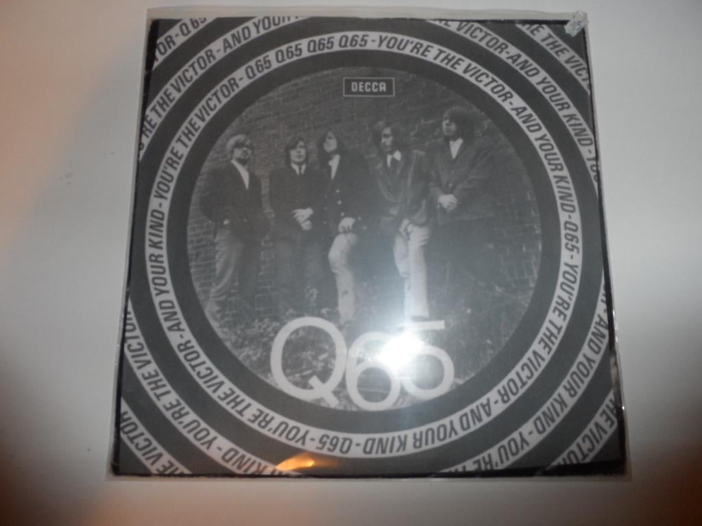 Q65 - You're the victor / and your kind  ( Kopie hoes ), Gebruikt, 7 inch, Single, Ophalen of Verzenden
