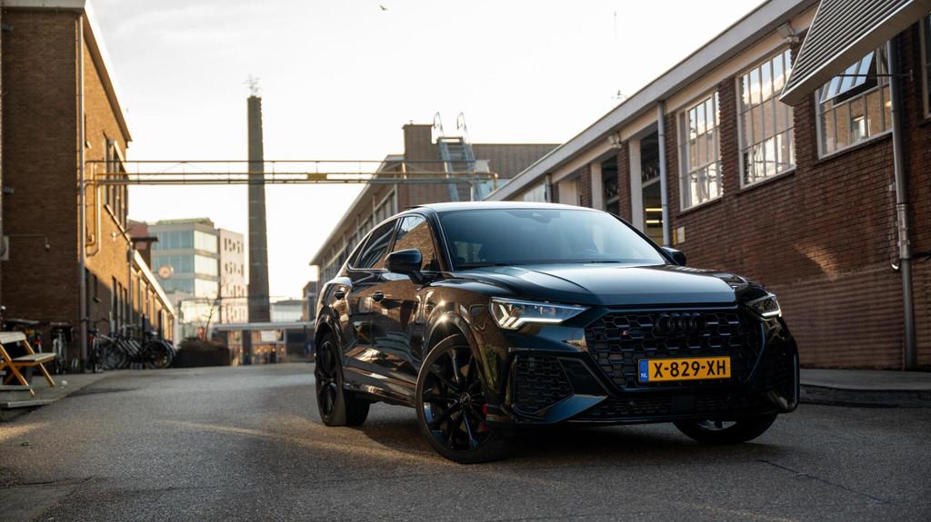 Audi RS Q3 RS Q3 2.5 TFSI PANO|Bang en Olufsen, Auto's, Audi, Automaat, Gebruikt, 1675 kg, Met garantie (alle)
