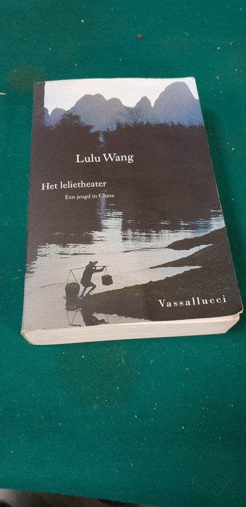 boek lulu wang, het lelietheater, Ophalen of Verzenden