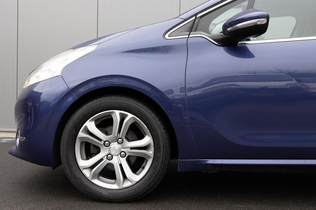 Peugeot 208 1.6 VTi Allure | TREKHAAK | CLIMATE | STOELVERWA, Voorwielaandrijving, Euro 5, Stof, Gebruikt