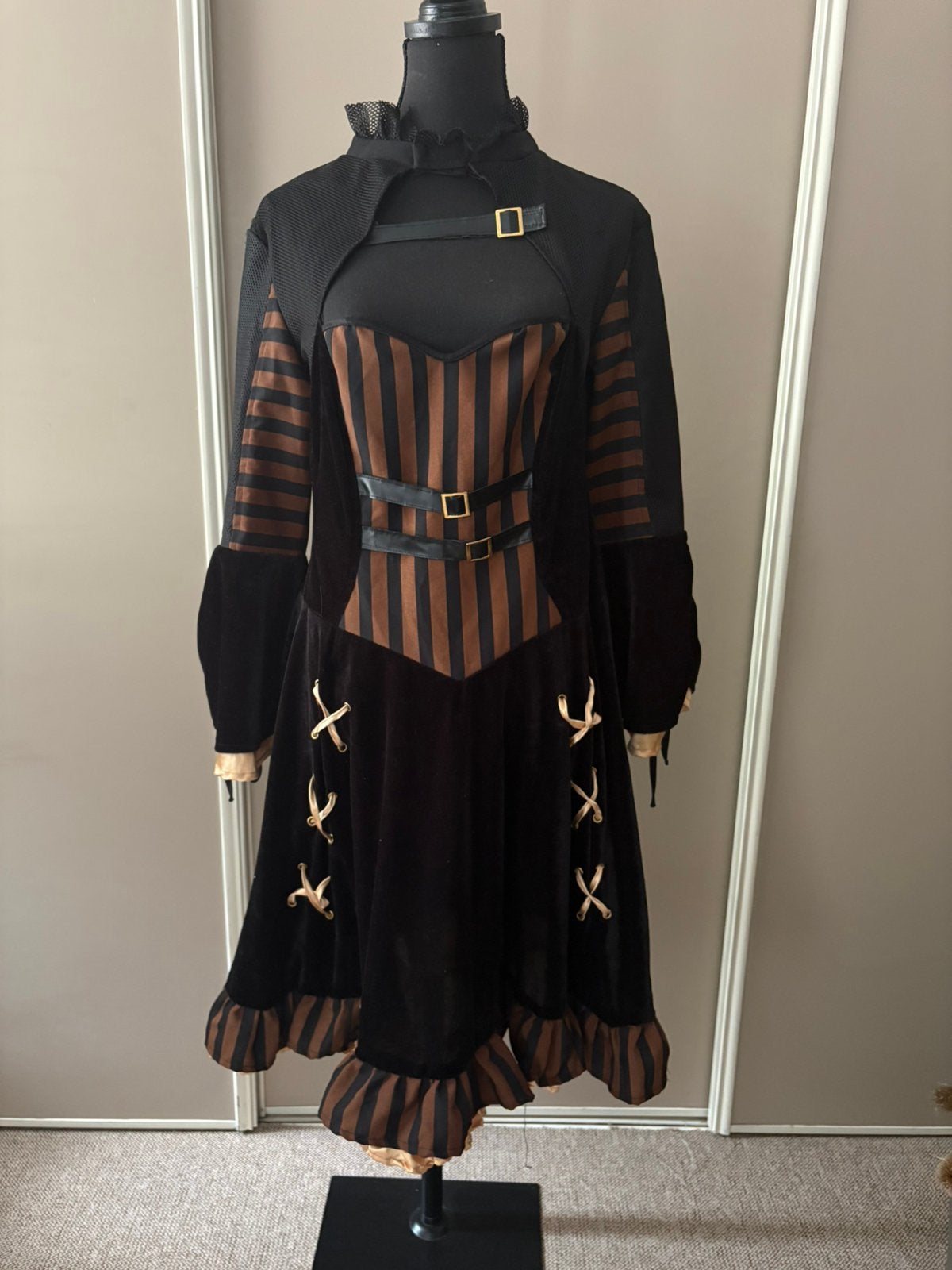 Sreampunk victoriaans  Kostuum / Jurk maat M/L carnaval, Maat 38/40 (M), Carnaval, Ophalen of Verzenden, Zo goed als nieuw