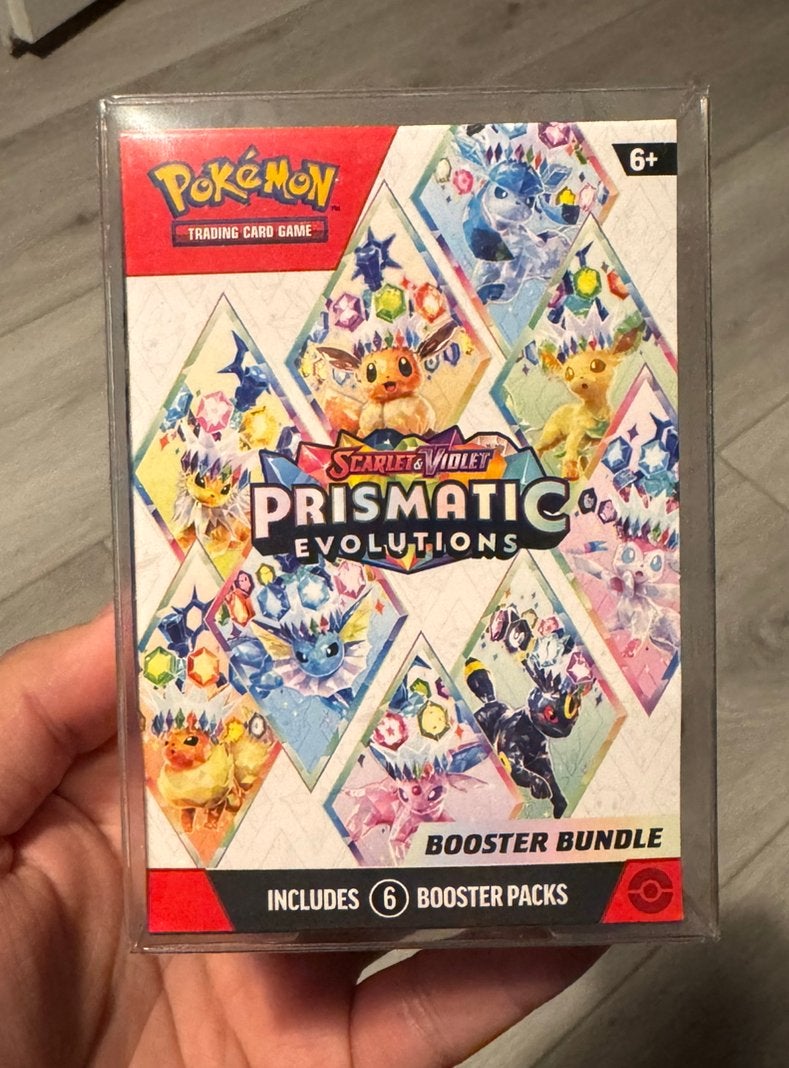 Prismatic Evolutions Booster Bundle geseald + case, Ophalen, Nieuw, Booster