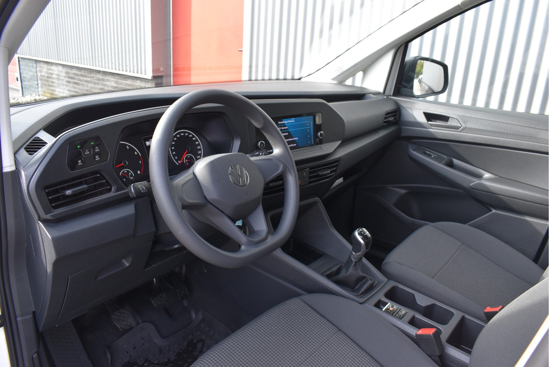 Volkswagen Caddy Cargo 1.5 TSI Carplay, Airco (bj 2024), Voorwielaandrijving, Stof, 4 cilinders, Volkswagen