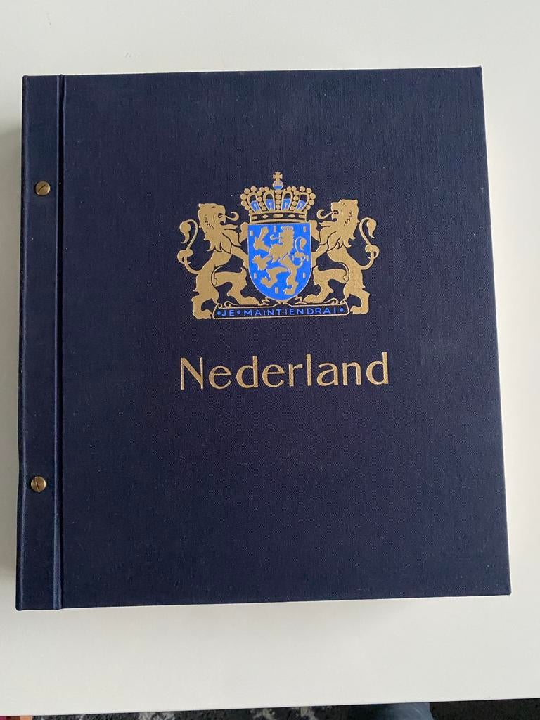 Nederlands Davo album 1070 postzegels, Ophalen of Verzenden