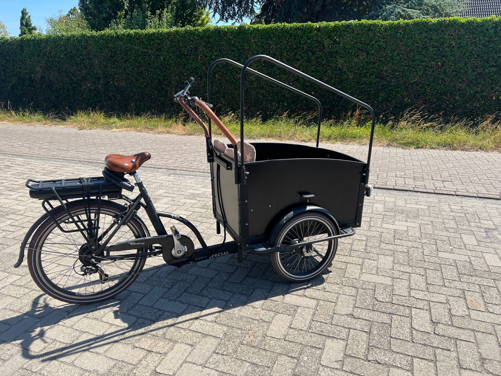 Troy bakfiets, Elektrisch, Zo goed als nieuw, 2 kinderen, Schijfrem