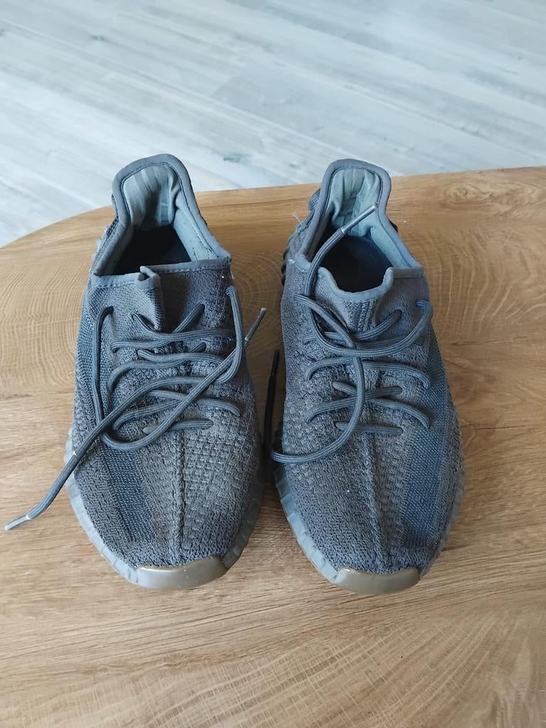 Adidas Yeezy Boost 350 V2 - Stijlvolle Sneakers Maat 44, Overige kleuren, Ophalen of Verzenden, Sneakers of Gympen, Adidas Yeezy