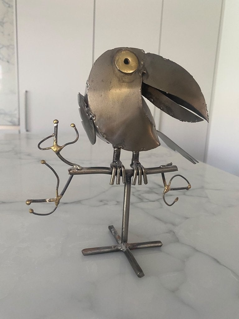 Handgemaakt metalen kunstwerk - Vogel op tak (Toekan), Verzamelen, Beelden en Beeldjes, Ophalen of Verzenden, Zo goed als nieuw