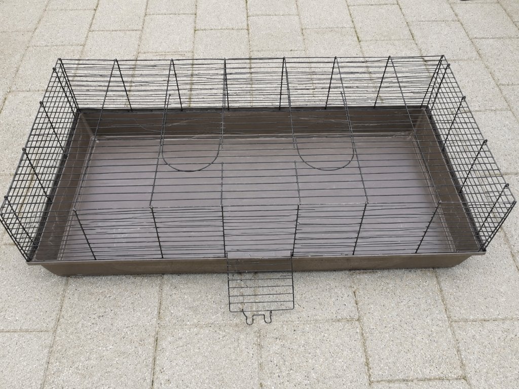 Gratis: Konijnenren 138 cm (lengte) x 69 cm (breedte), Dieren en Toebehoren, Knaagdieren en Konijnen | Hokken en Kooien, Gebruikt