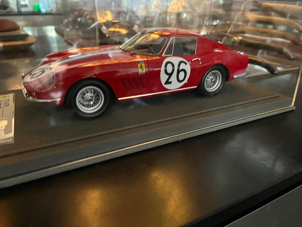 Modelauto's. BBR. Ferrari + CMC schaal 1/18. Nieuw !, Hobby en Vrije tijd, Ophalen of Verzenden, Nieuw, Overige merken