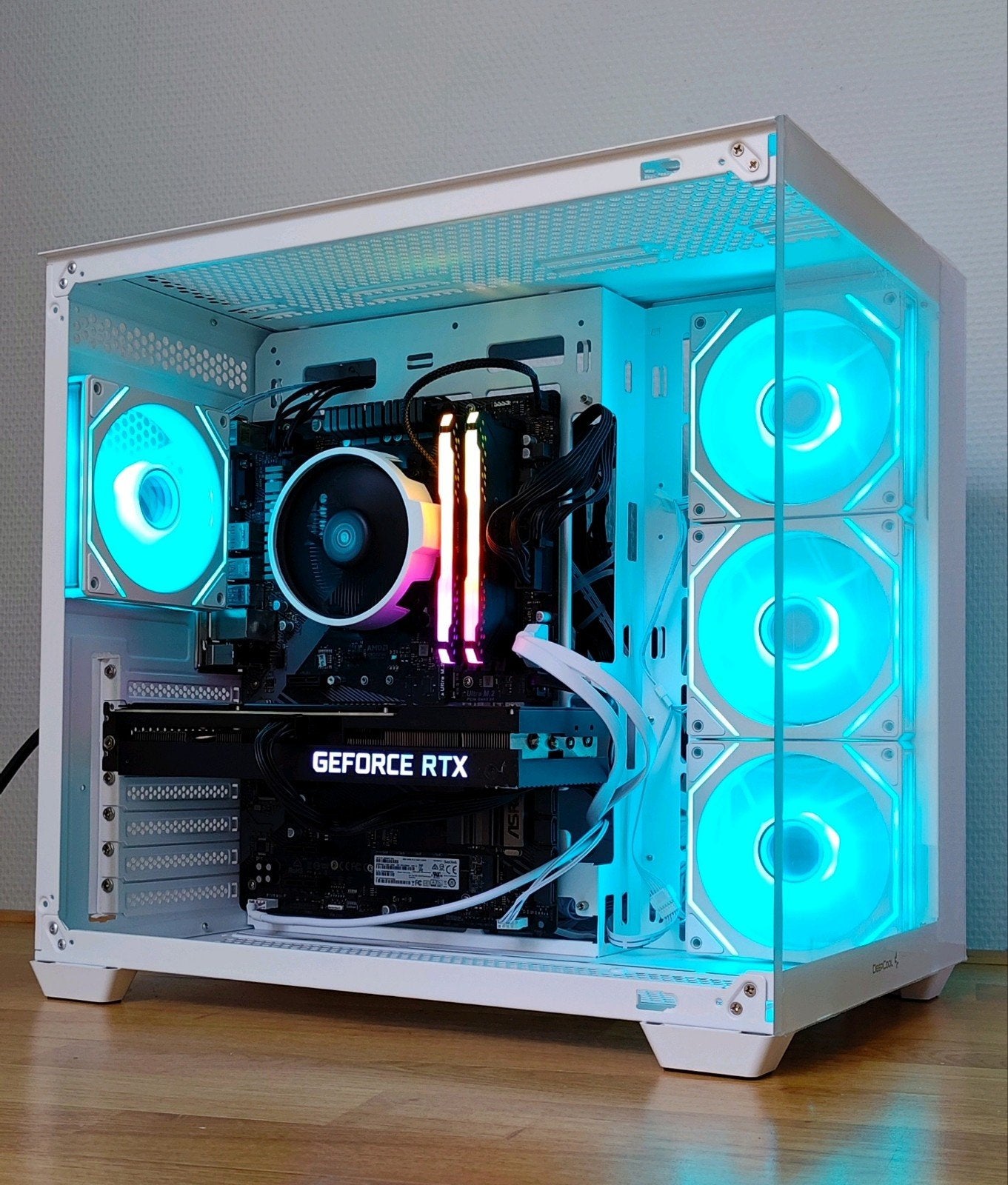 Witte Gaming PC, RTX 3070, Ryzen 5, 16 gb ram, Ophalen, 1.128 TB, AMD Ryzen 5, Zo goed als nieuw