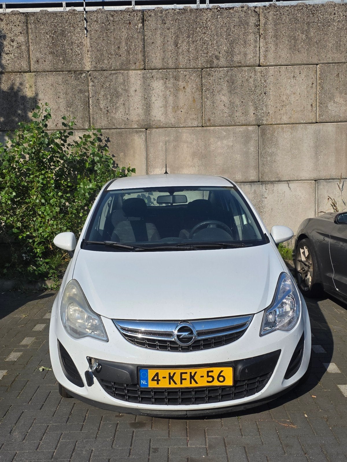 Te koop aangeboden: Opel Corsa 1.3 CDTI 2013 – Motor kapot, Auto's, Opel, Voorwielaandrijving, Wit, Origineel Nederlands, 30 km/l