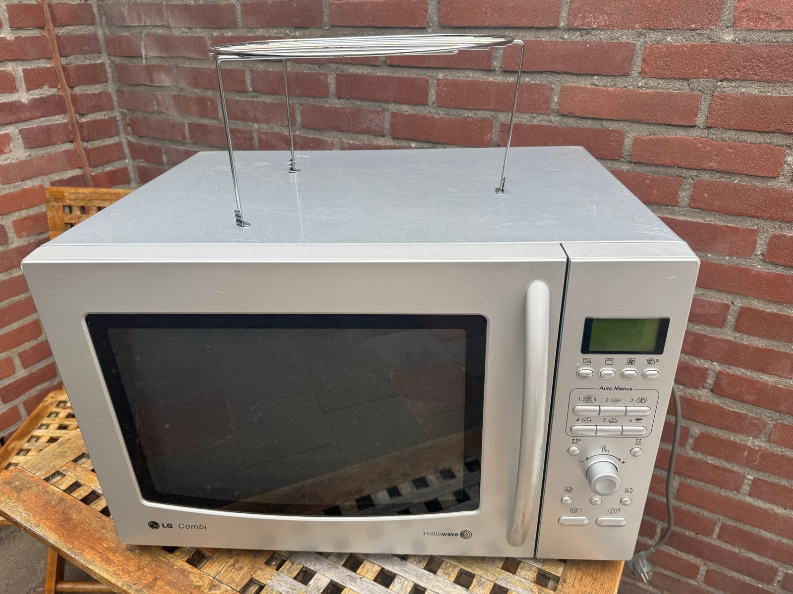 LG Combimagnetron met grill functie, Witgoed en Apparatuur, Ophalen, Combimagnetron, Gebruikt, Grill