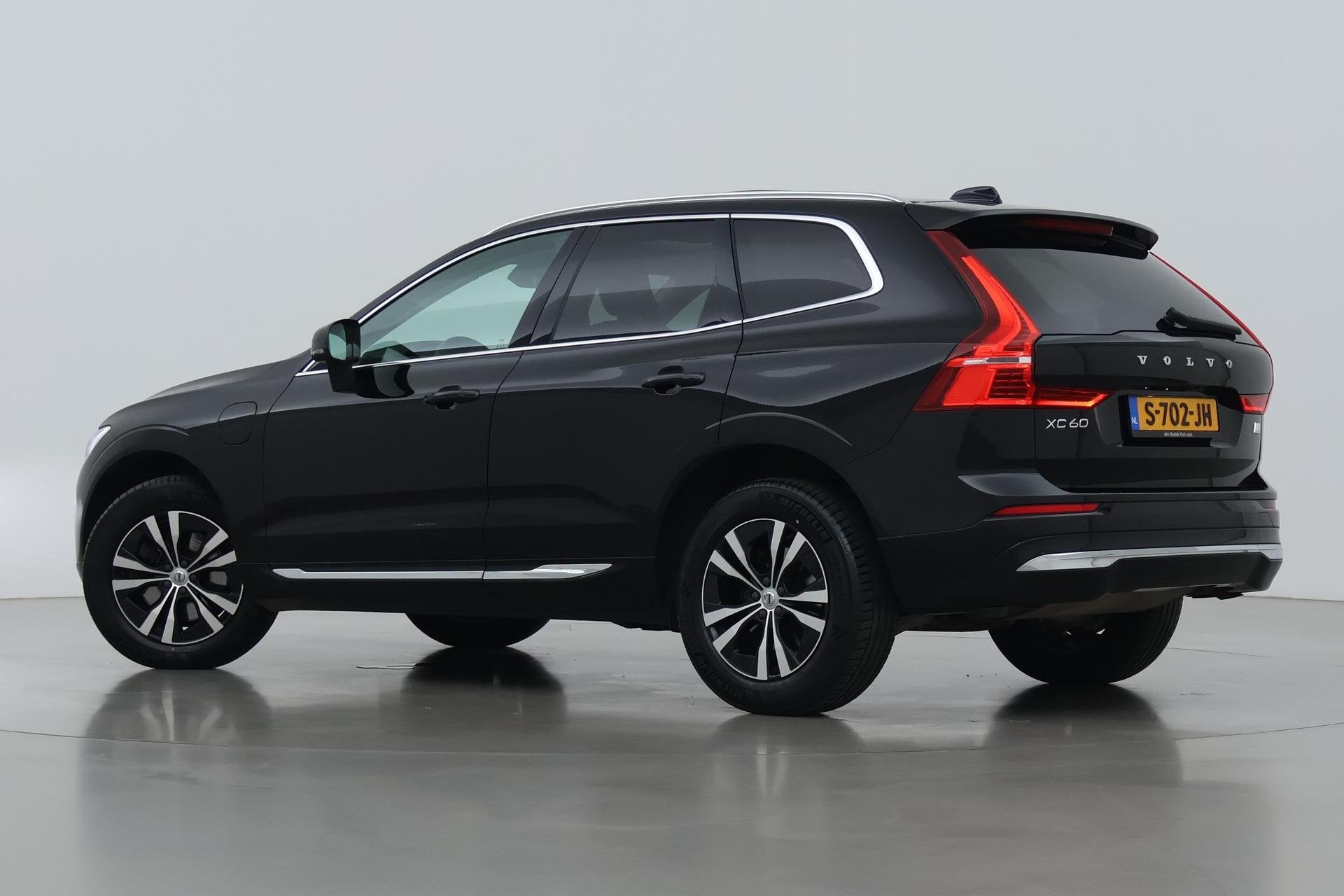 Volvo XC60 T6 Inscription | Harman/Kardon | Panoramadak | AC, Euro 6, 1969 cc, 138 €/maand, XC60