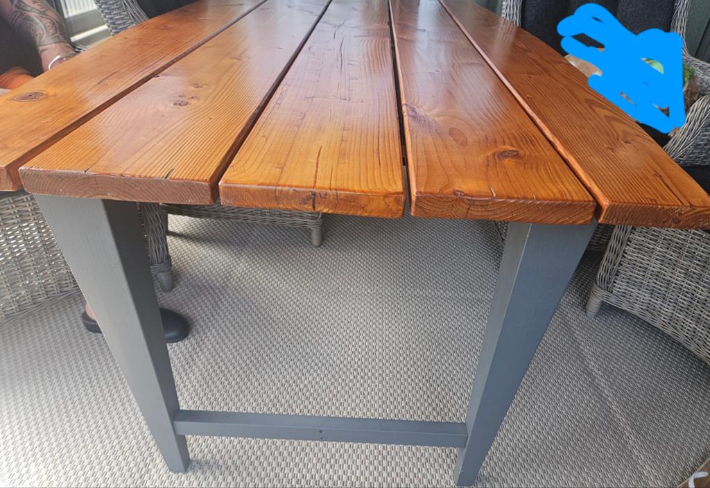 Stevige houten tuintafel - Ideaal voor buiten, Tuin en Terras, Tuintafels, Ophalen