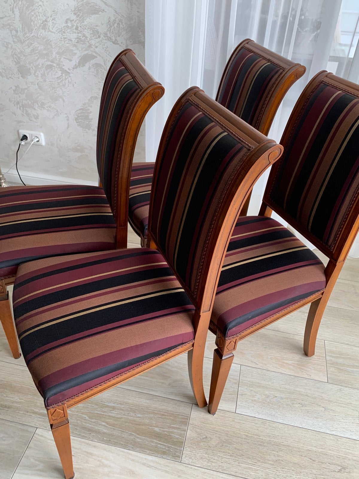 Antieke eetkamerstoelen Selva, Ophalen, Zo goed als nieuw, Bruin, Vier