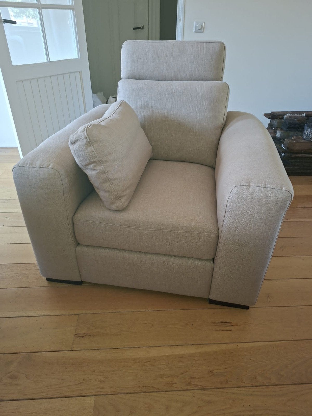 Comfortabele fauteuil met hocker, Huis en Inrichting, Fauteuils, Ophalen, Zo goed als nieuw, 75 tot 100 cm, 50 tot 75 cm