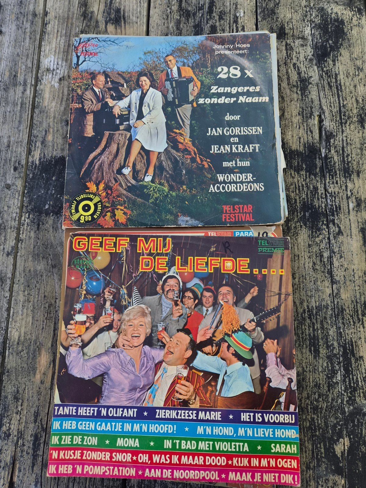 Foto 10 van stapel TELSTAR lp's