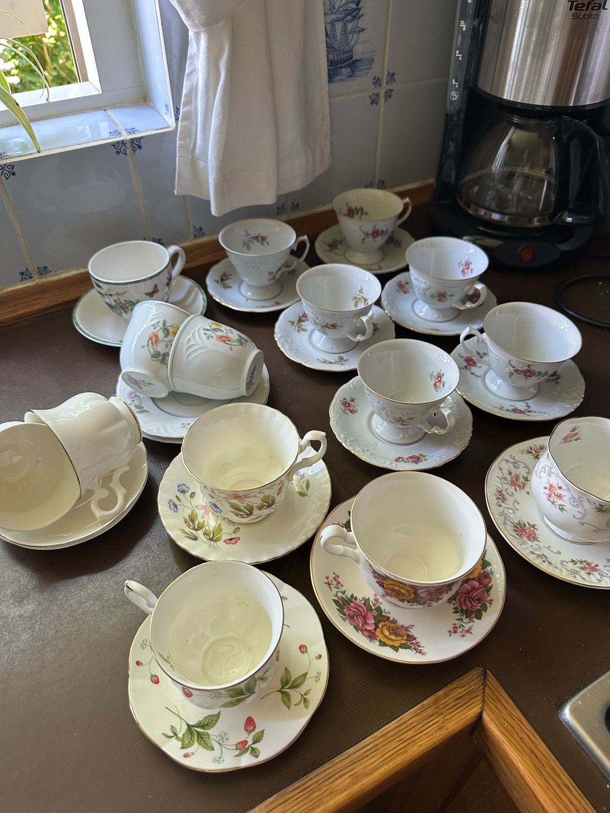 Diverse theekopjes en schotels - Vintage collectie, Antiek en Kunst, Ophalen