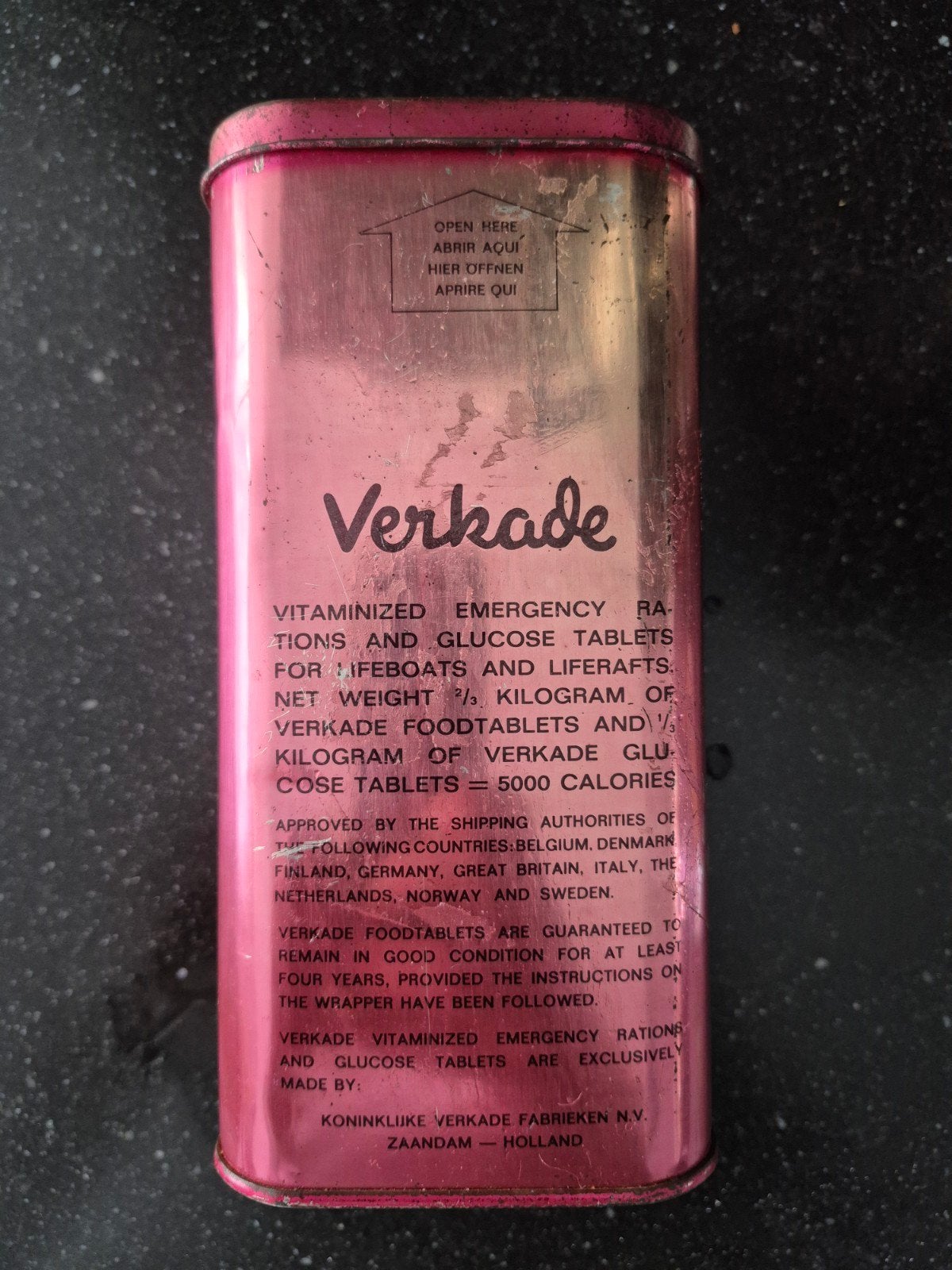 Vintage Verkade Noodrantsoen Blik met inhoud - Roze, Ophalen of Verzenden, Gebruikt, Verpakking
