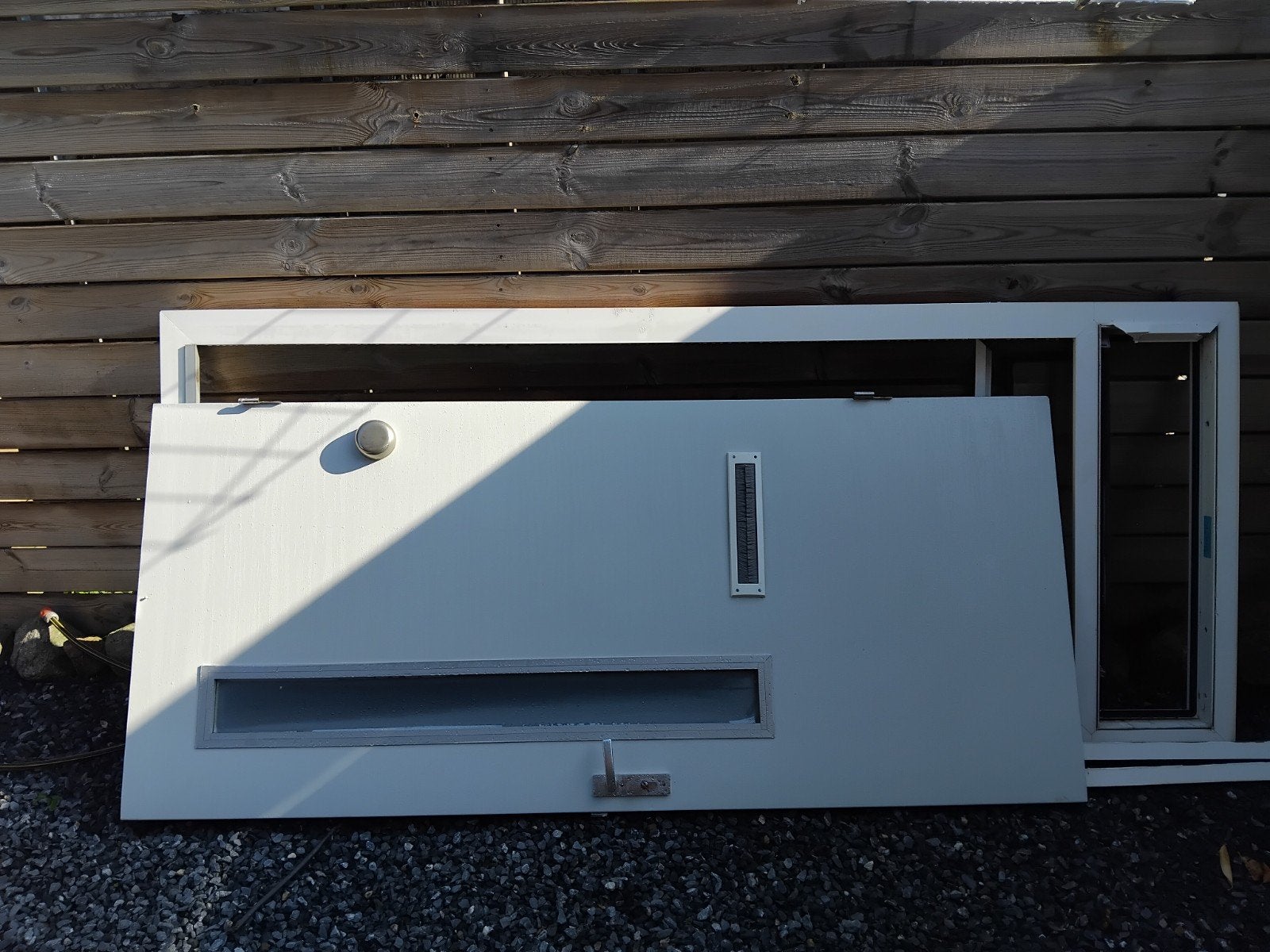 Witte/groen Buitendeur met Raam en Ventilatie, Doe-het-zelf en Verbouw, Ophalen, Kunststof, Gebruikt, Buitendeur