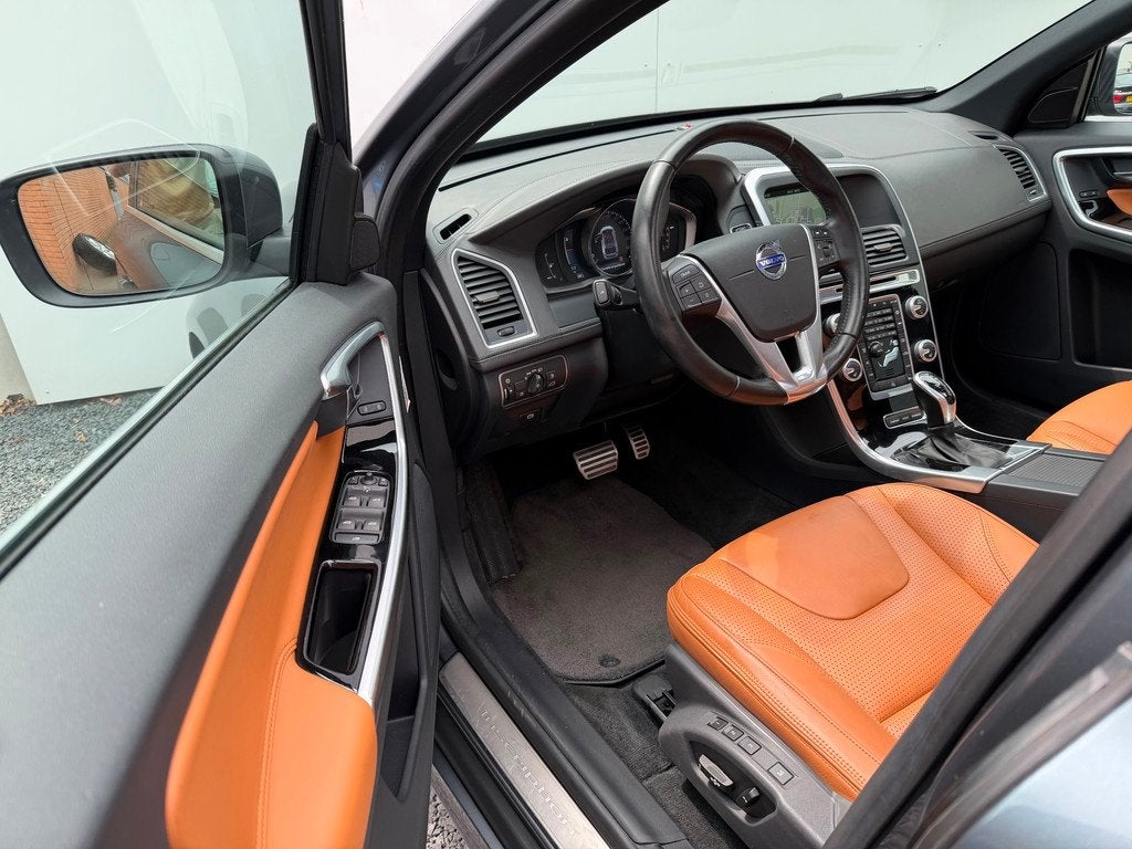 Volvo XC60 2.0 T5 FWD Inscription | 2016 |, 15 km/l, Gebruikt, 4 cilinders, XC60