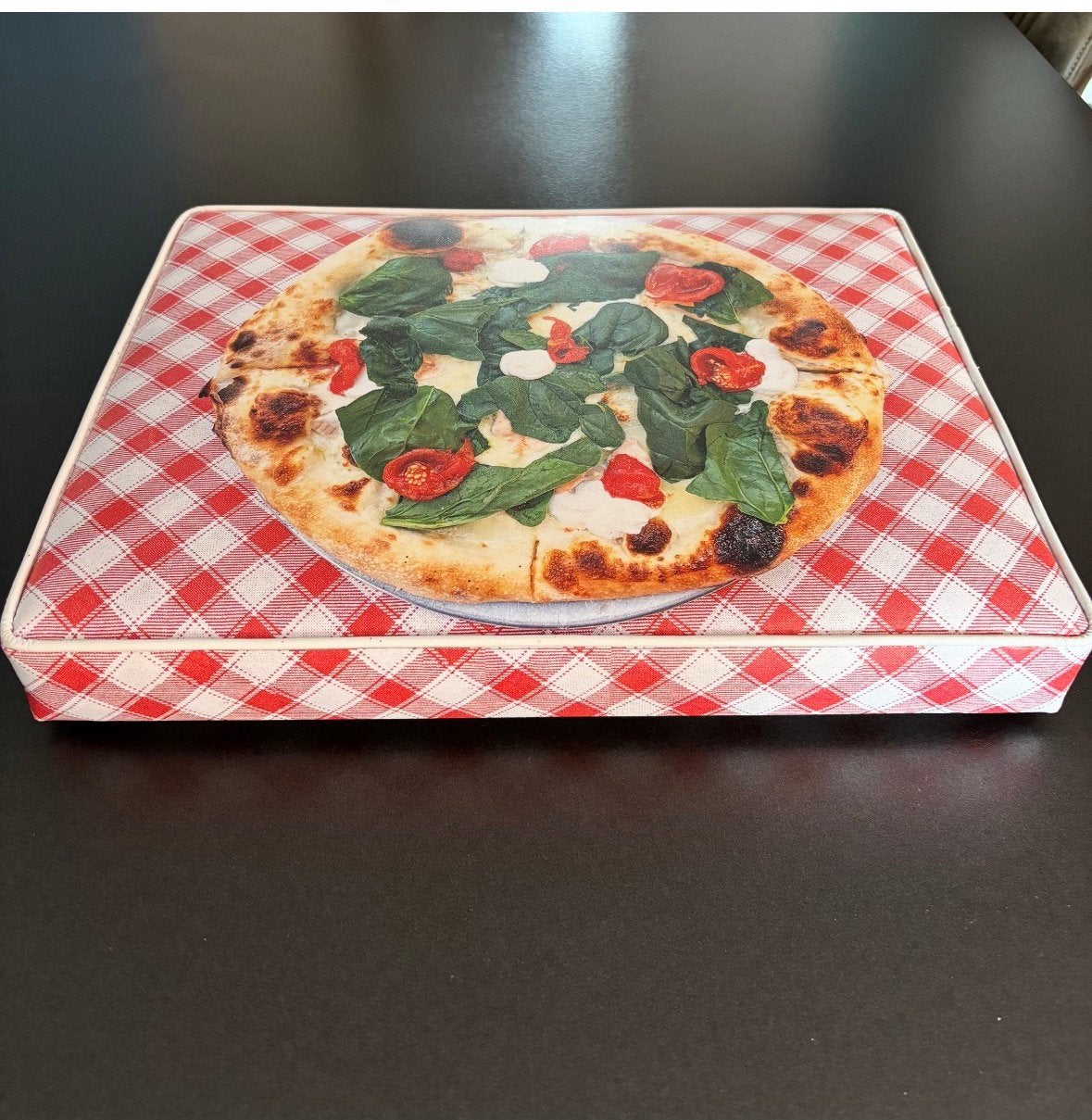 Krut Bierkratkussen 'Pizza' - Zo goed als nieuw, Meerkleurig, Overige stijlen, Ophalen of Verzenden, Zo goed als nieuw