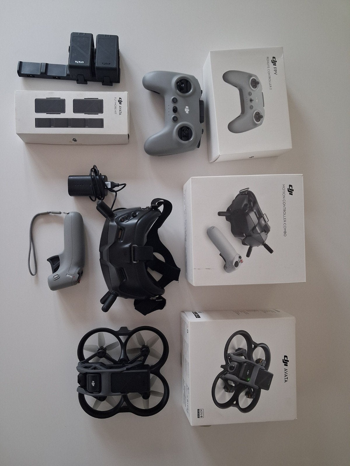 DJI Avata 1 Smart More Combo met FPV Controller 2, 250 tot 900 gram, 5 tot 10 kilometer, Extra accu('s), 15 tot 30 minuten