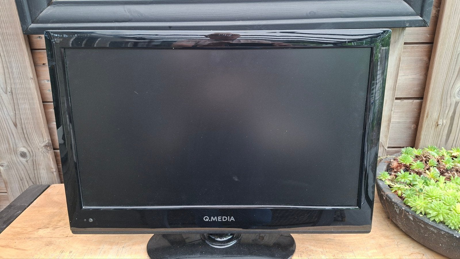 Q.MEDIA TV - Compacte Televisie, Overige merken, Gebruikt, 50 Hz, Ophalen of Verzenden