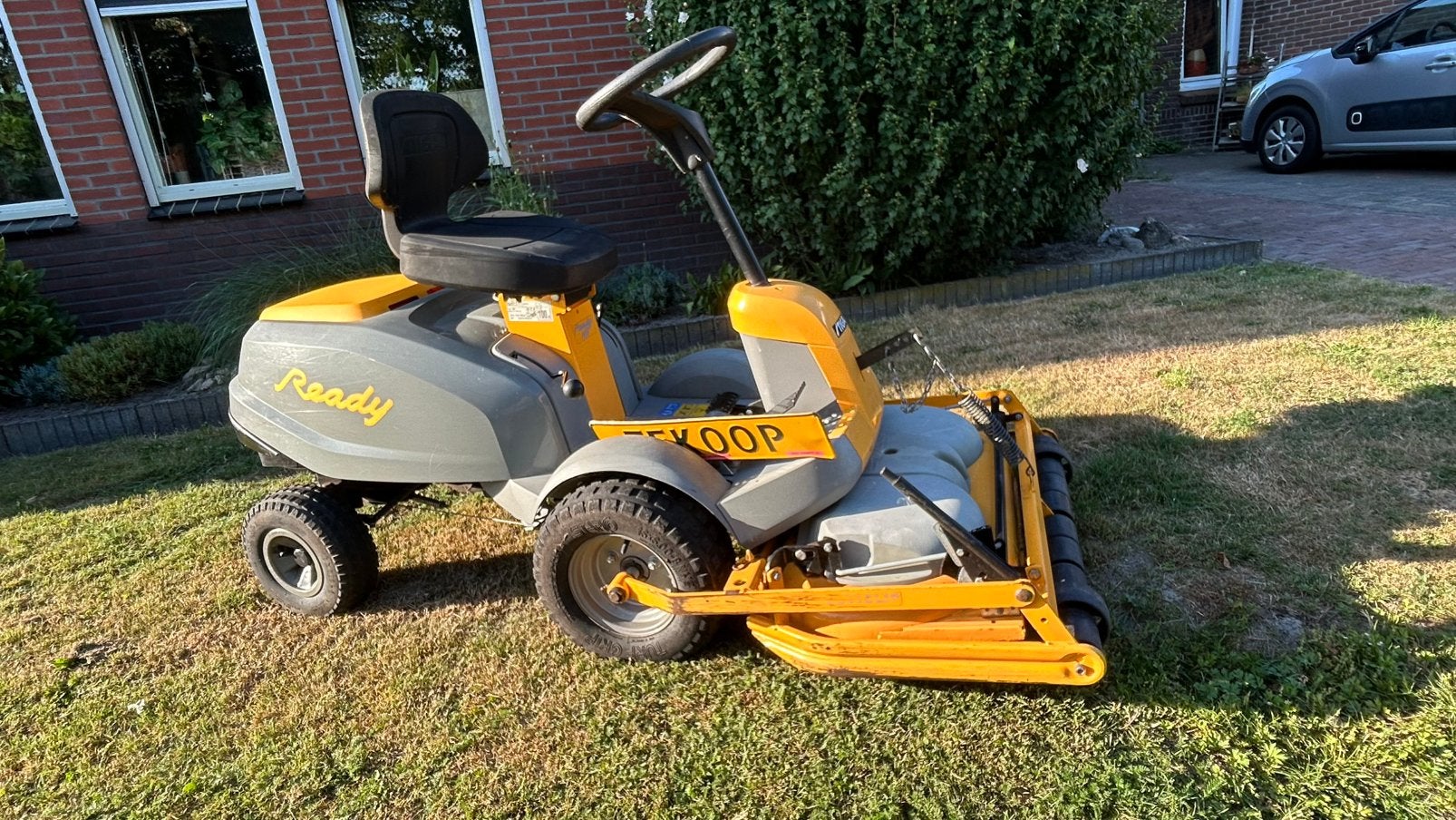 Beschrijving	Stiga ready hst (automaat) frontmaaier 85cm, Ophalen, Gebruikt, Castelgarden/Stiga, Mulchfunctie