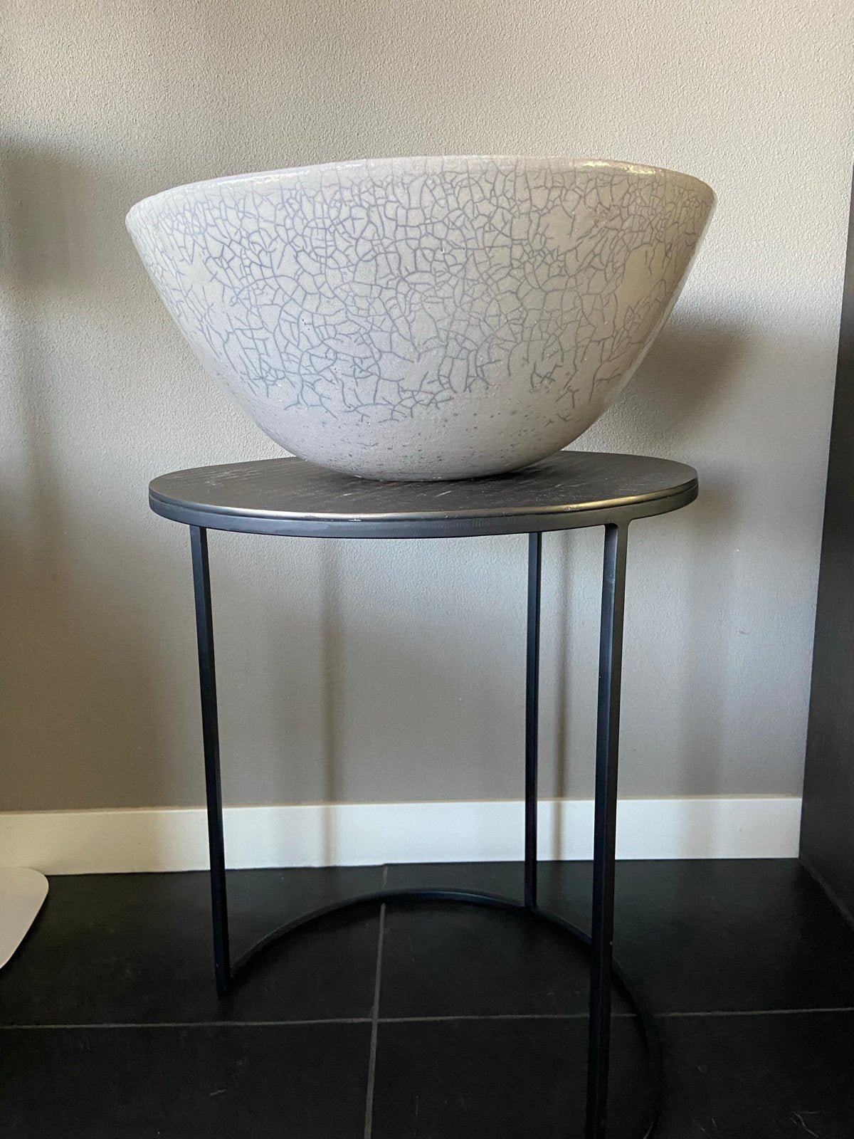 Grote Raku schaal bloempot keramiek taupe 47x20cm, Huis en Inrichting, Woonaccessoires | Schalen en Manden, Ophalen, Gebruikt