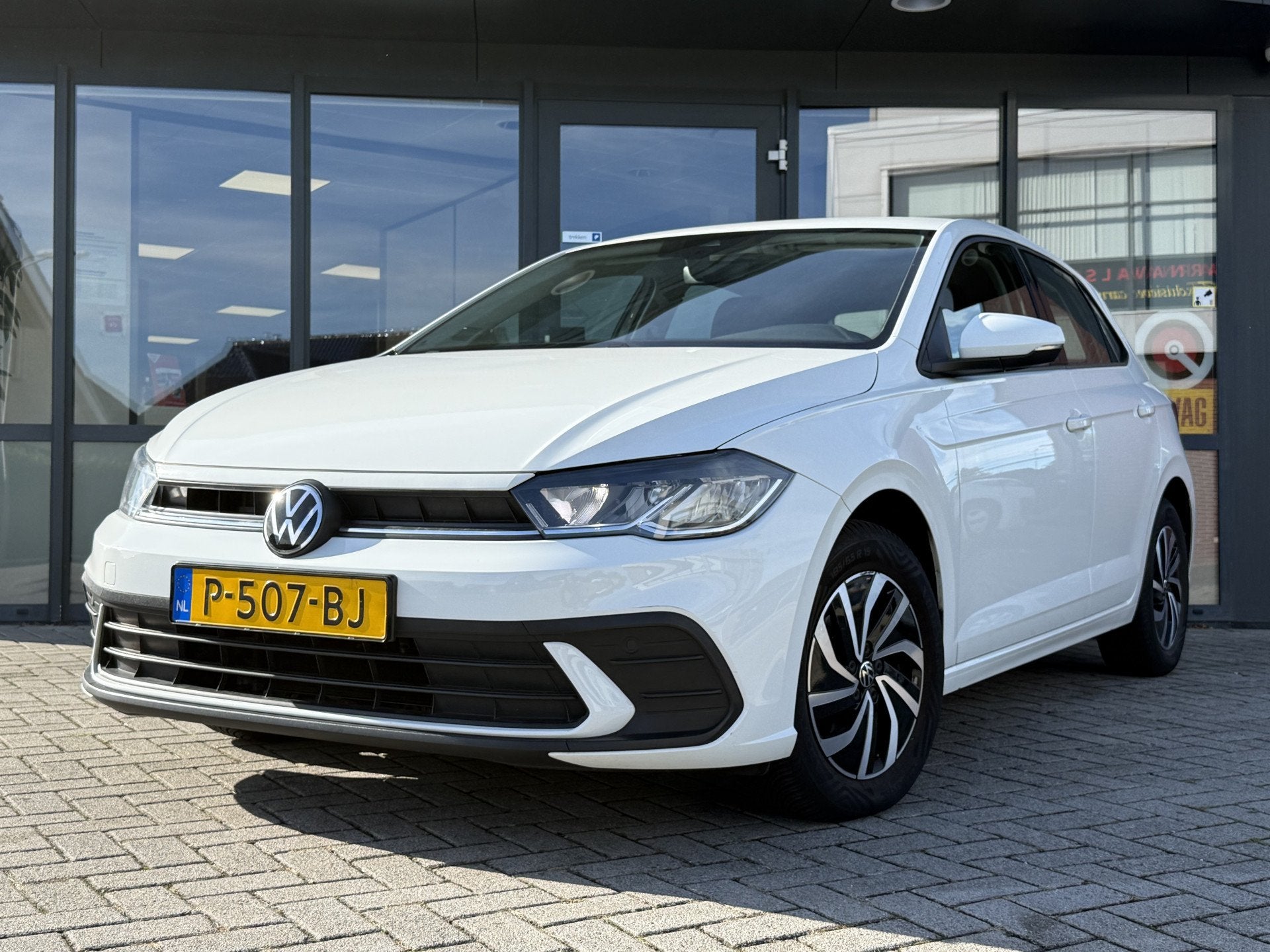 Volkswagen Polo 1.0 TSI Life ✅ CarPlay/ Android Auto ✅ V, Voorwielaandrijving, Stof, Gebruikt, 580 kg