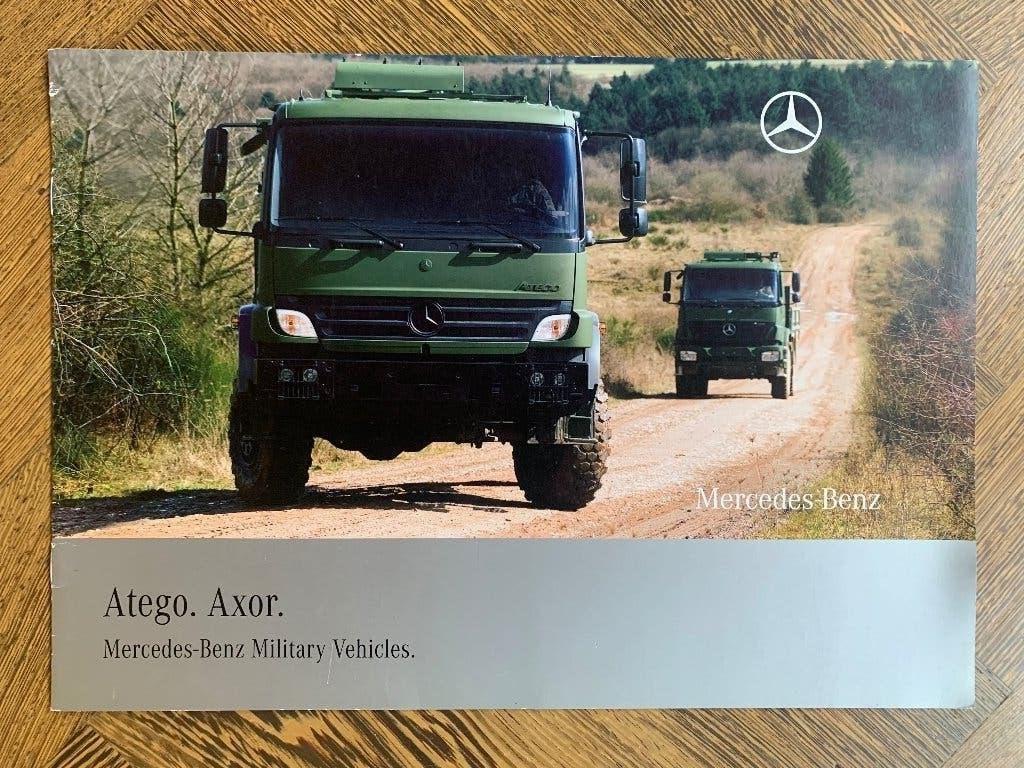 Folder Mercedes-Benz Atego Axor Military Vehicles 2010 nieuw, Nieuw, Mercedes-Benz, Mercedes, Ophalen of Verzenden