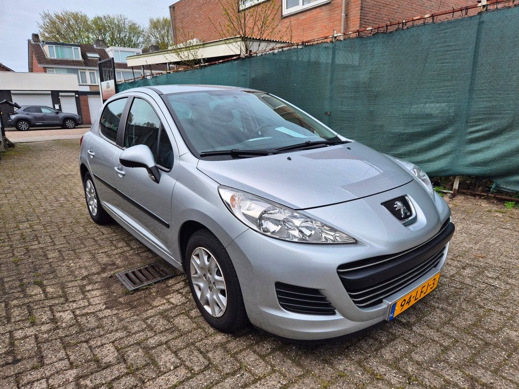Peugeot 207 1.4 VTi X-Line, 100.000 km NAP, Voorwielaandrijving, Stof, Zwart, Startonderbreker