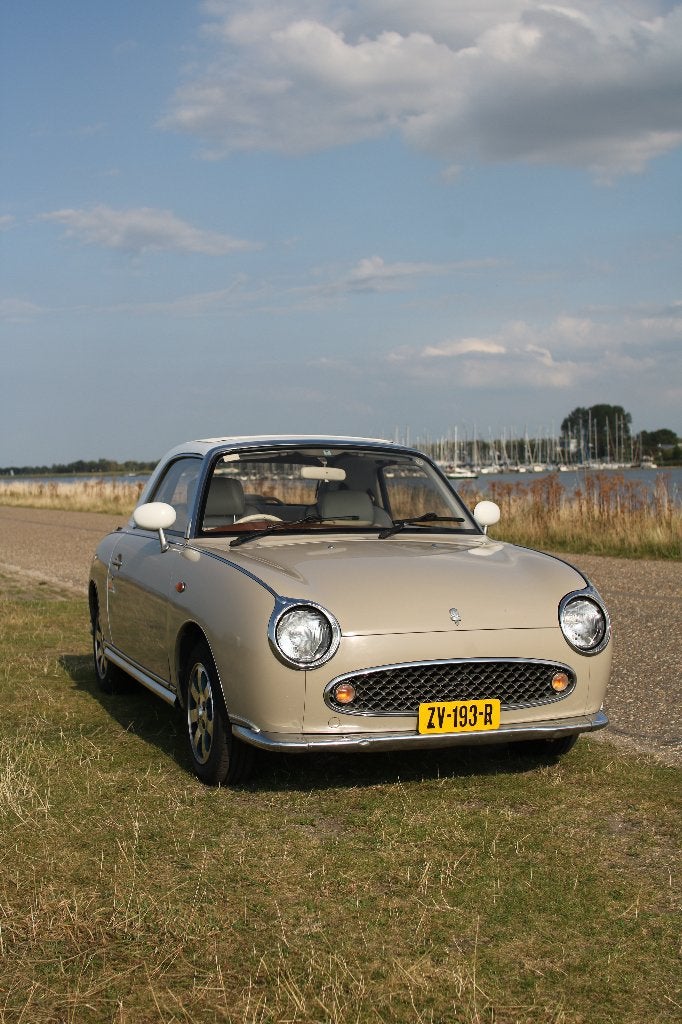 Nissan Figaro: topaz mist beige, automaat, APK t/m 2028, Auto's, Automaat, Cabriolet, 4 stoelen, Beige