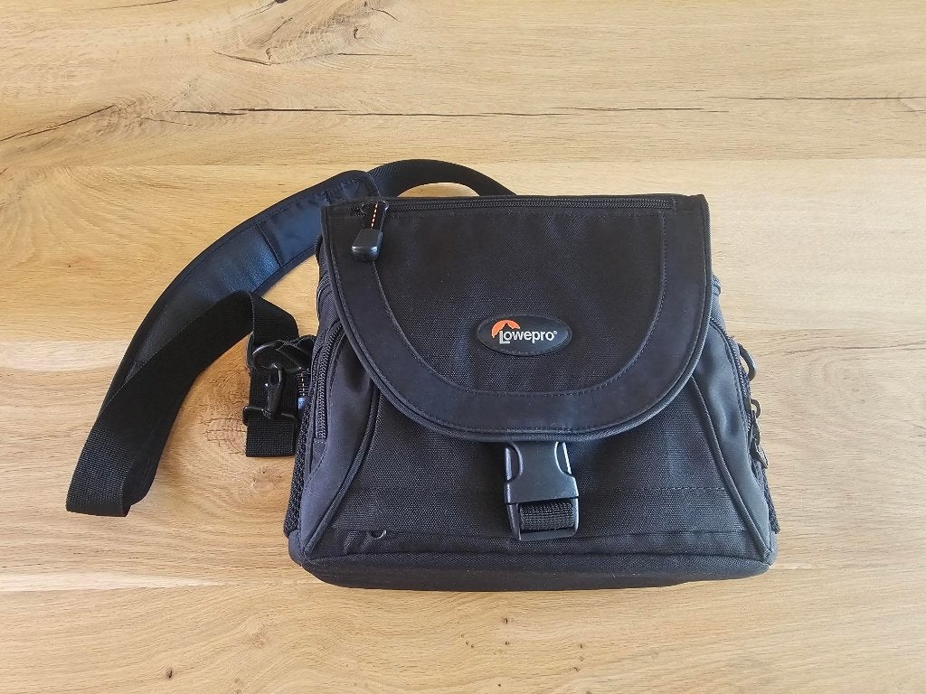 Fototas Lowepro nova 3 AW, Audio, Tv en Foto, Fotografie | Fototassen, Lowepro, Ophalen of Verzenden, Zo goed als nieuw, Zwart