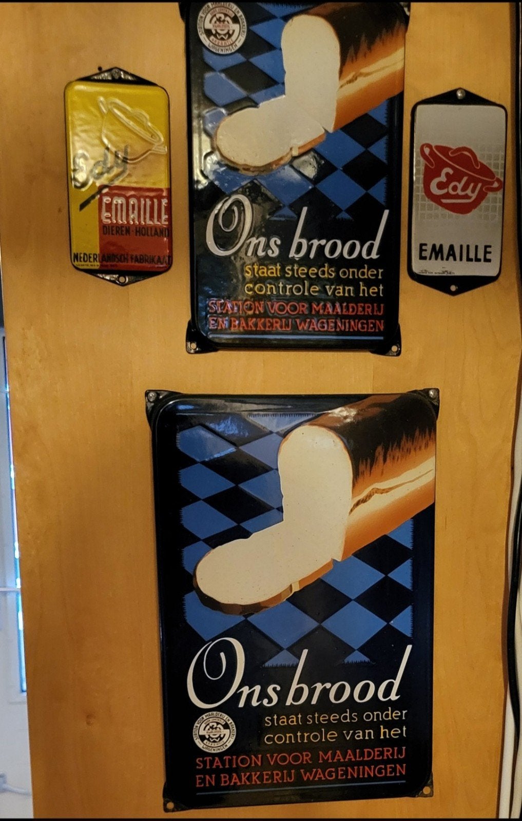 2 emaille reclame bord / borden ons brood, Verzamelen, Ophalen of Verzenden, Zo goed als nieuw, Reclamebord