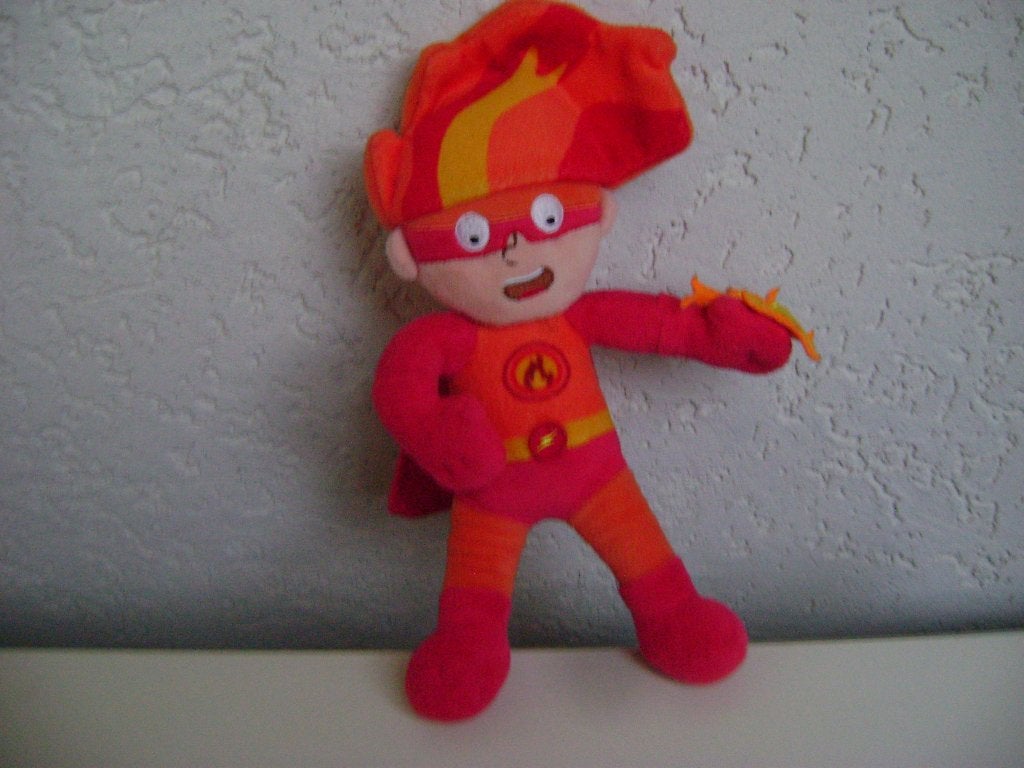 rode superman knuffel met masker en cape van 28cm, Overige typen, Ophalen of Verzenden, Zo goed als nieuw, Middelgroot (20 tot 80 cm)