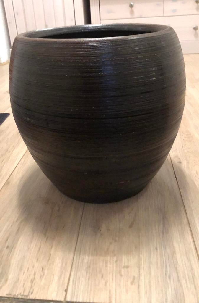 Bloempot, Rond, Ophalen of Verzenden, Zo goed als nieuw, Aardewerk