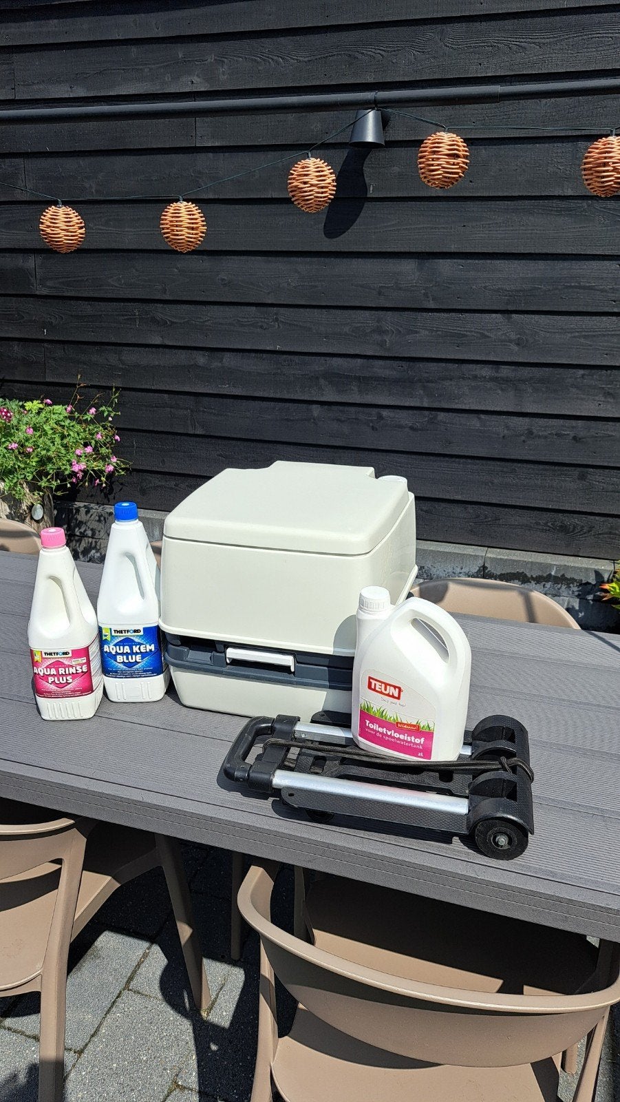 Draagbaar campingtoilet met inschuifbare trolley + 3 flessen, Caravans en Kamperen, Ophalen, Gebruikt
