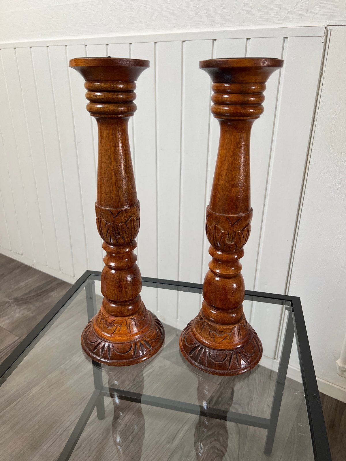 2 Grote Houten Kandelaren - Circa 65 cm Hoog, Ophalen of Verzenden, Overige materialen