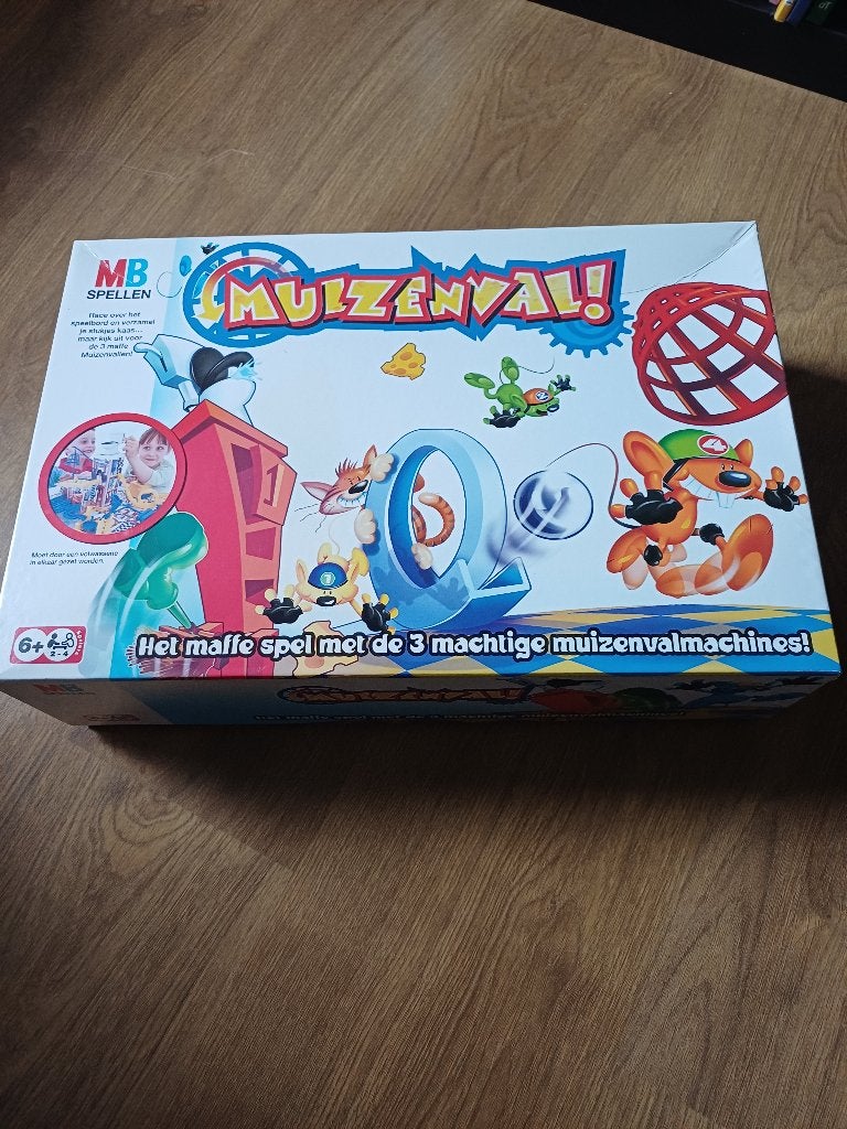 Spel muizenval, Drie of vier spelers, Ophalen of Verzenden, Zo goed als nieuw, MB