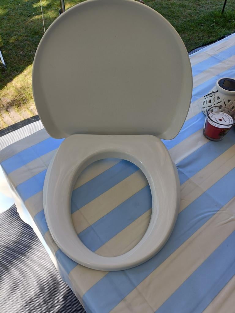 Thesford sc400/c400 toiletbril met deksel., Ophalen, Nieuw