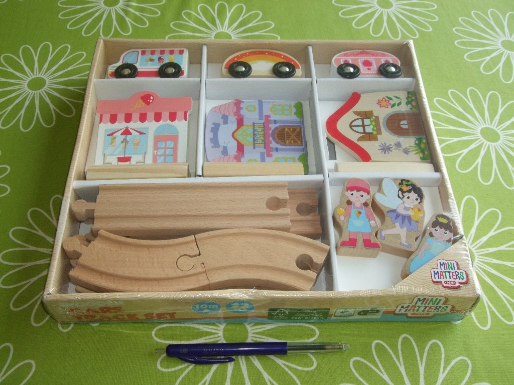 Nieuw in seal: Houten Autobaan - 22 delige set, Ophalen of Verzenden, Nieuw, Jongen of Meisje