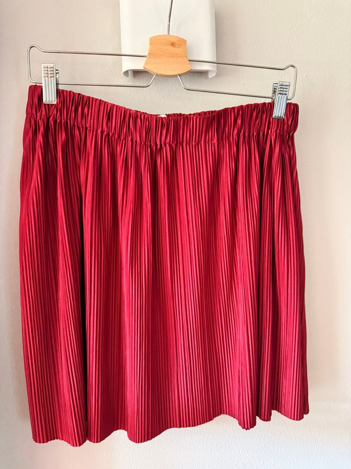 Rood rokje Samsoe Samsoe M, Kleding | Dames, Rokken, Maat 38/40 (M), Ophalen of Verzenden, Zo goed als nieuw, Boven de knie