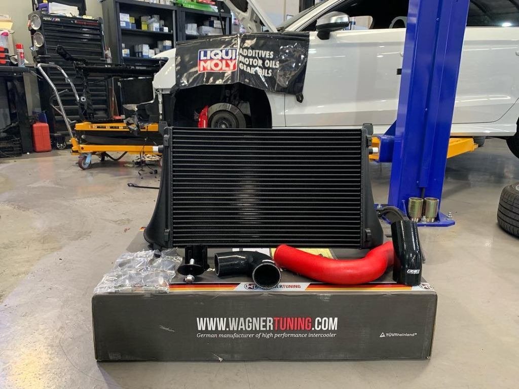 WagnerTuning Intercooler boost pipe - Golf 7 7.5 GTI R