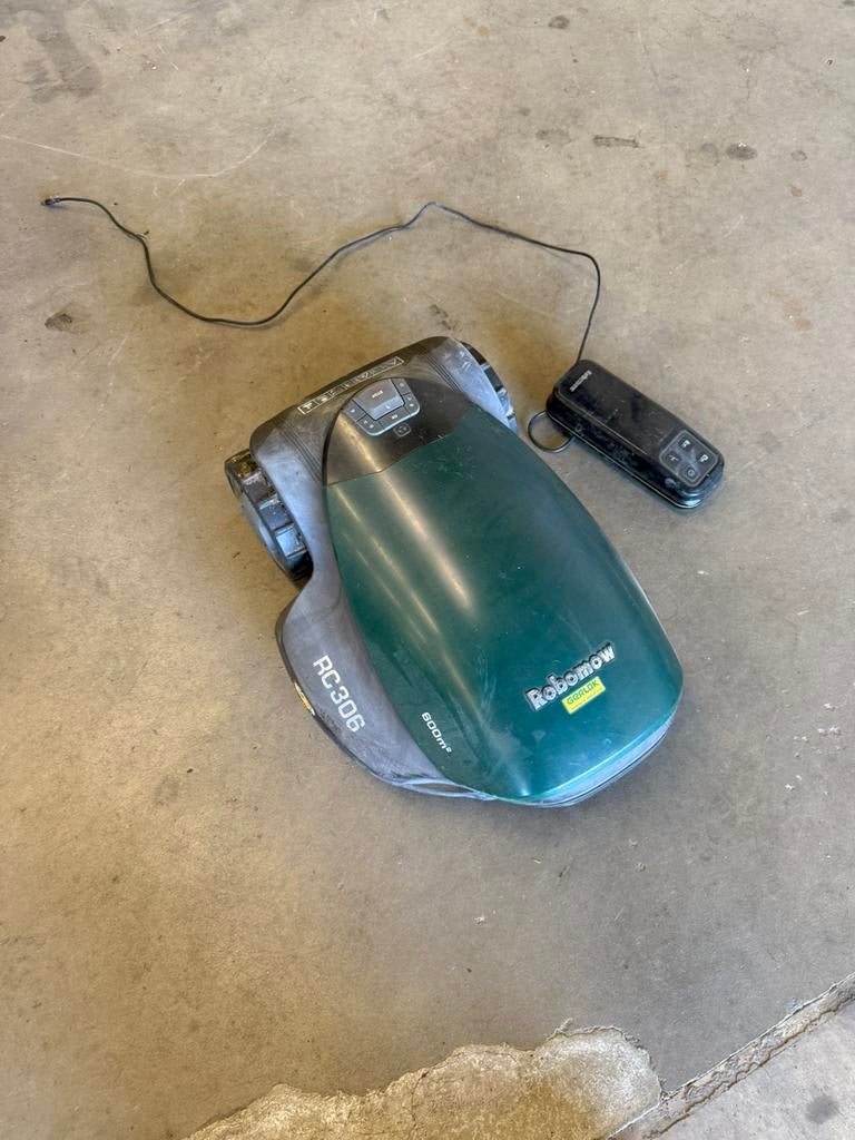 Robotmaaier voor onderdelen robomow rc306, Tuin en Terras, Ophalen, Gebruikt, Minder dan 30 cm