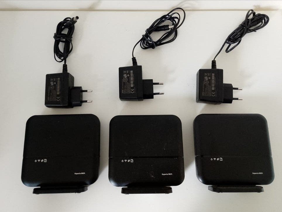KPN Experia WiFi versterkers (3 stuks), Ophalen of Verzenden, Gebruikt, Router, KPN