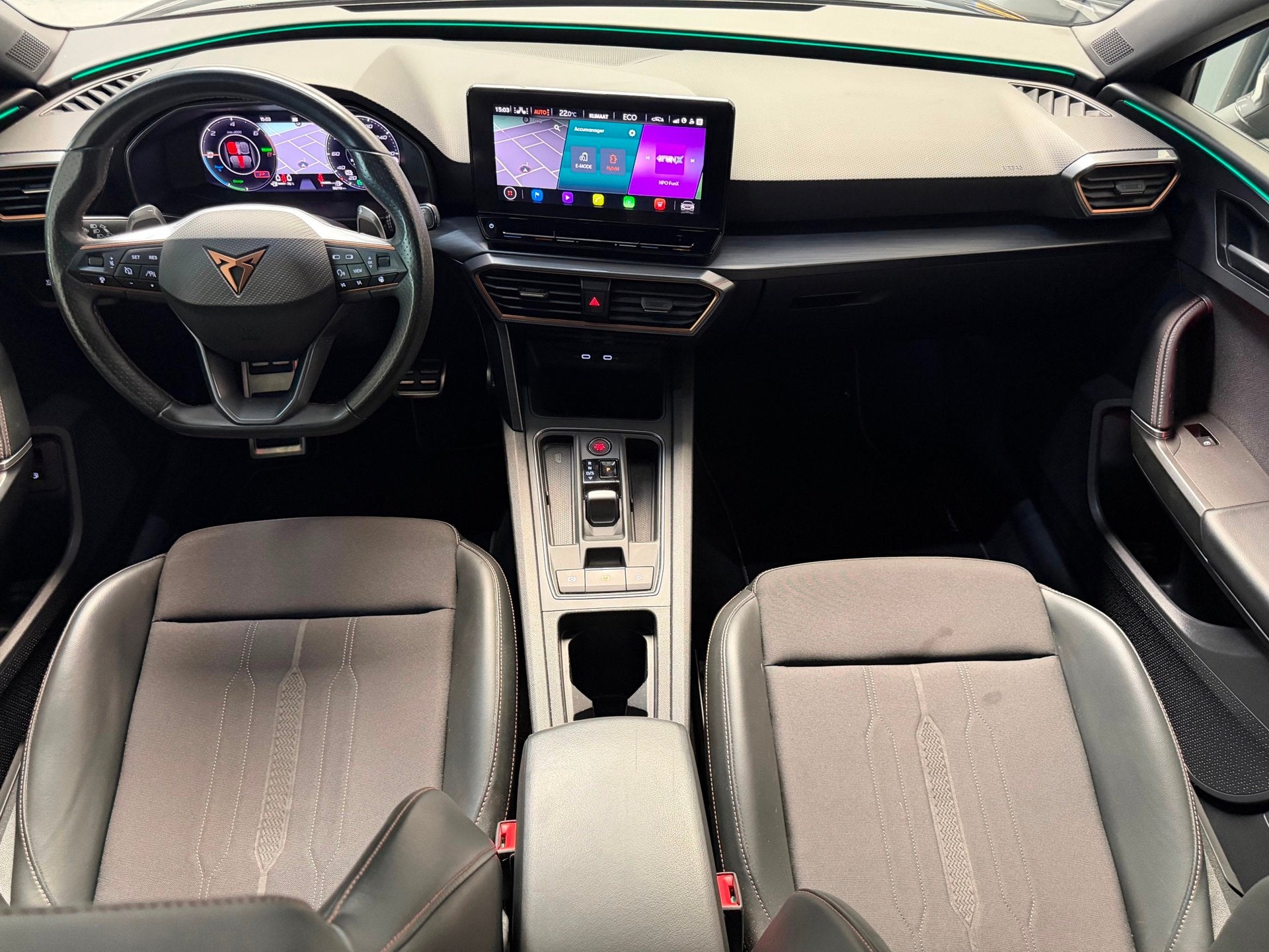 Cupra LEON 1.4 e-Hybrid VZ Adrenaline|Carplay|Hybrid|Camera|, Auto's, Cupra, Dealer onderhouden, Gebruikt, 4 cilinders, Leon